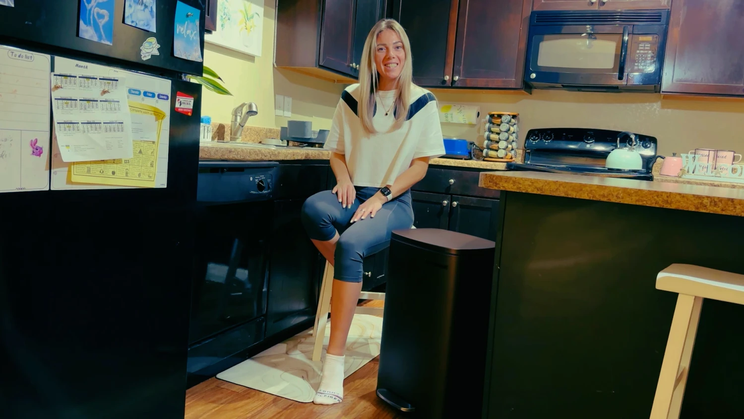 SONGMICS 13 Gallon Trash Can, Stainless Steel Kitchen Garbage Can, Recycling Or Waste Bin, Soft Close, Step-On Pedal, Removable Inner Bucket, Brown ULTB50BR 5 SONGMICS 13 Gallon Trash Can, Stainless Steel Kitchen Garbage Can, Recycling Or Waste Bin, Soft Close, Step-On Pedal, Removable Inner Bucket, Brown ULTB50BR - Image 5